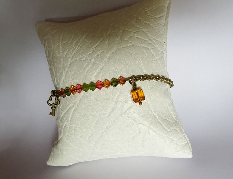 Feines Armband Bronzekette Bernstein und Olivin