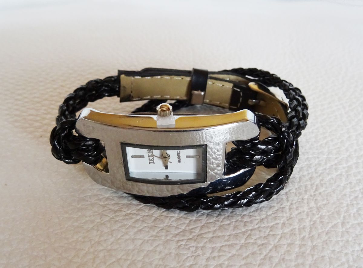 Bracelet montre tressé noir