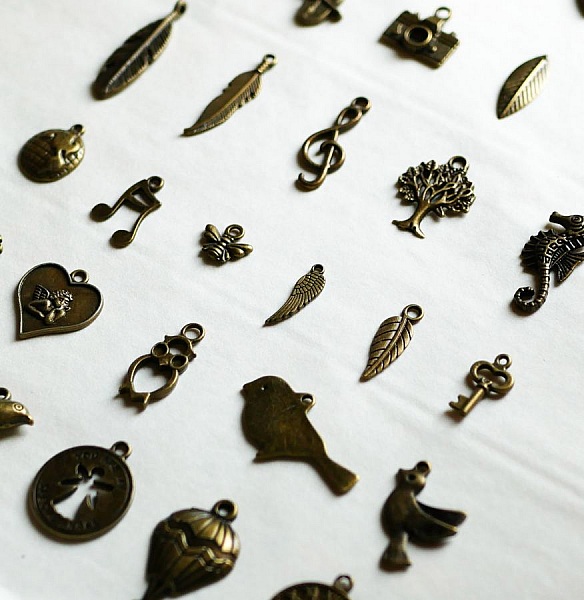 Bronze Charme vielli nach Wahl pro 5