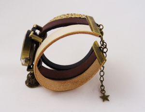 Montre manchette cuir marron/beige Cloche