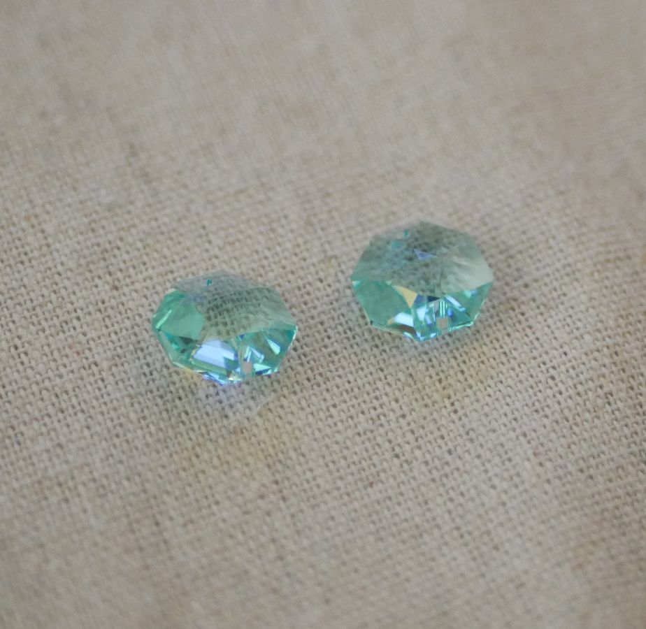 Swarovski Kristall-Oktogon 14mm CRYSTAL BLUE AB