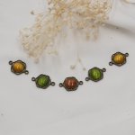 Lot de 5 demi cabochons Ambre sertis double connecteur bronze