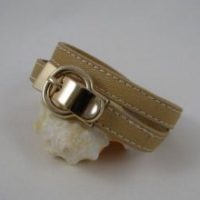 Doppeltes Armband aus Pfirsichleder mit goldener Schnalle 