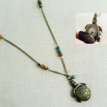 Schildkröte mit Perlen - Halskette mit Zwickelanhänger 
